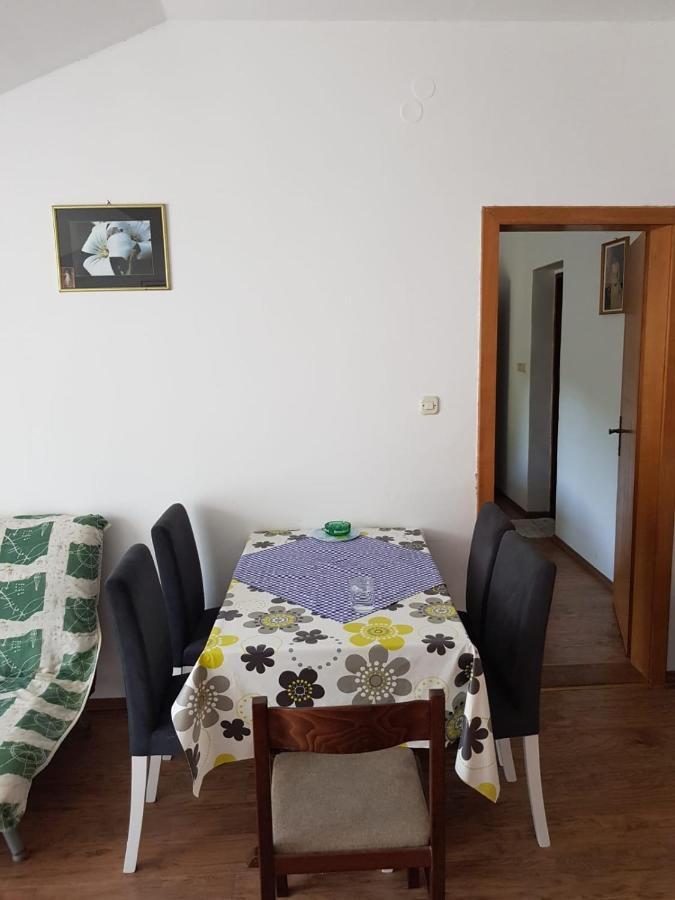Apartments And Rooms With Parking Space Jezera, Murter - 5082 Bagian luar foto
