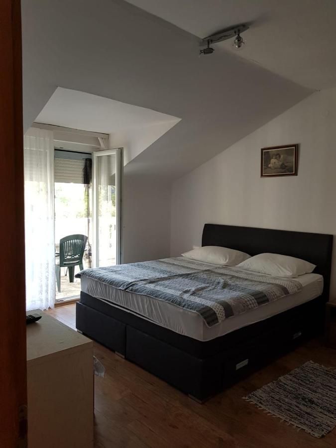 Apartments And Rooms With Parking Space Jezera, Murter - 5082 Bagian luar foto